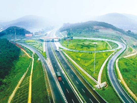 湖南省垄茶高速公路.jpg